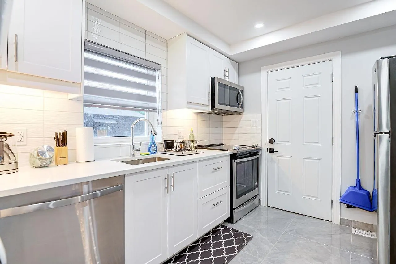 Apartment Micasa Viktoria Inn & Suites Kitchener Canada